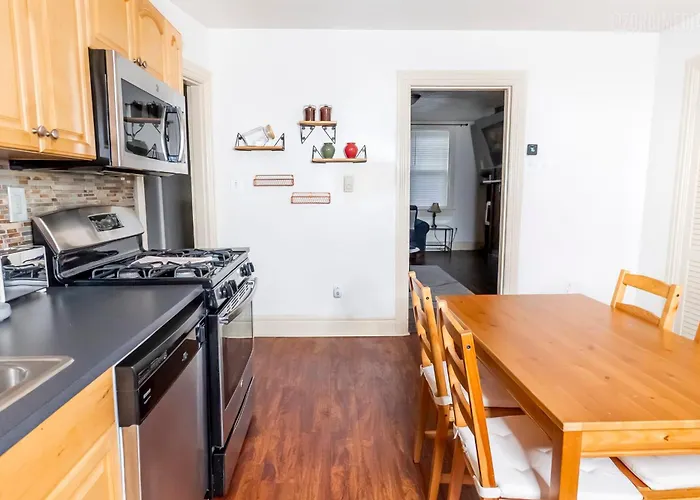 1 Bedroom - Parking - Amazing View Nearby! Apartment