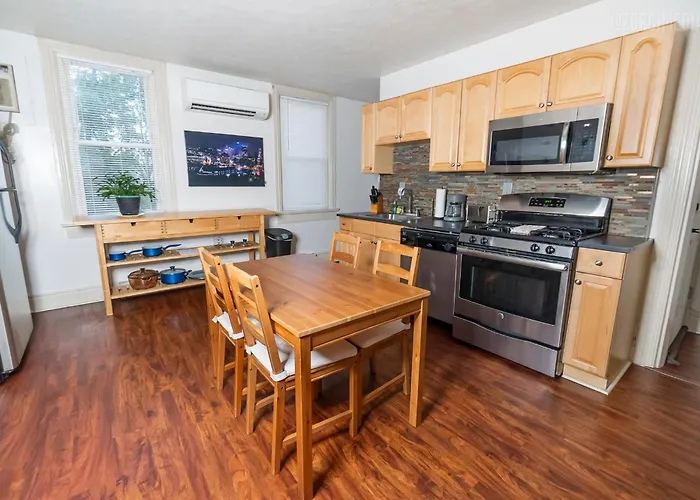1 Bedroom - Parking - Amazing View Nearby! *