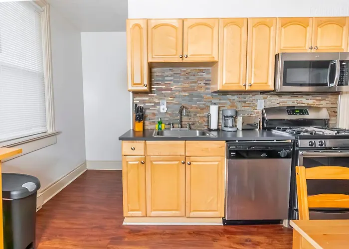 1 Bedroom - Parking - Amazing View Nearby! Apartment Pittsburgh