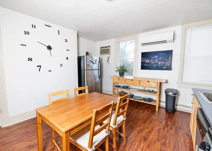 1 Bedroom - Parking - Amazing View Nearby! Apartment *